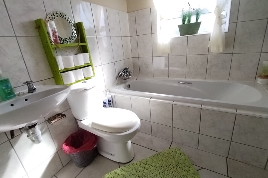 3 Bedroom Property for Sale in Costa Da Gama Western Cape